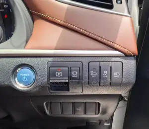 Toyota Harrier 2.5 Hybrid 4WD 2020 White