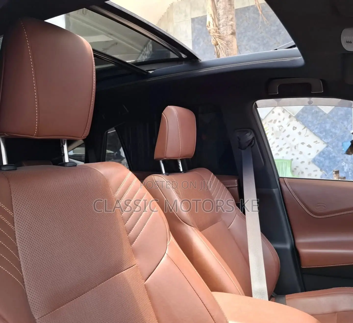 Toyota Harrier 2.5 Hybrid 4WD 2020 White