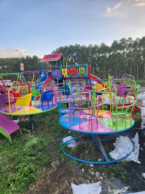 Heavy Duty Merry-Go-Round – Safe Spinning Fun - thumbnail 2