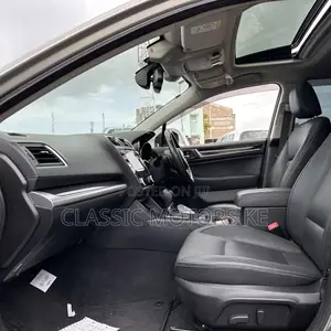 Subaru Outback 2.5i Limited AWD 2018 Gold