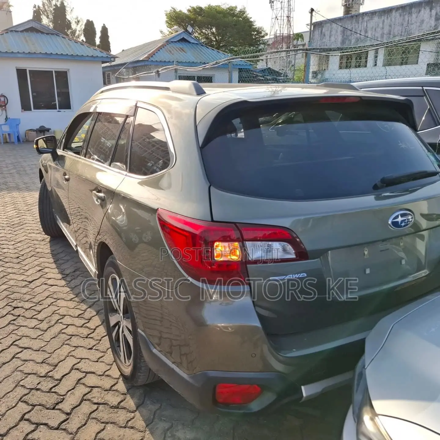 Subaru Outback 2.5i Premium AWD 2018 Gray