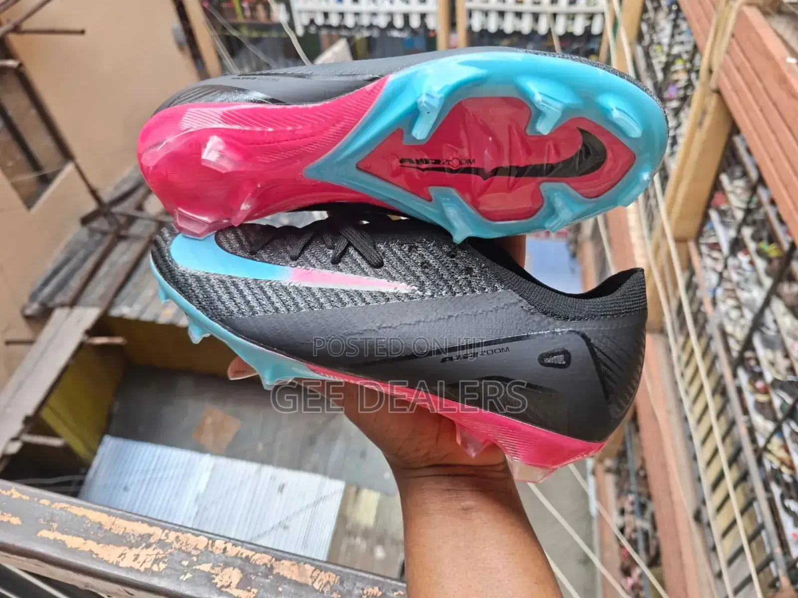 Nike Soccer Cleats Size 40-45