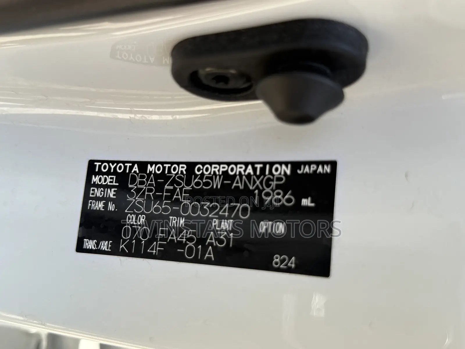 Toyota Harrier 2.0 4WD 2018 Pearl