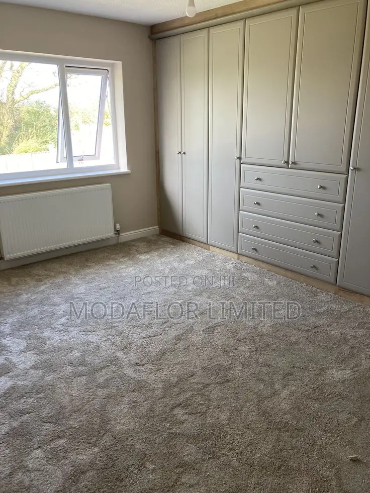 Comfy Floor Carpet – Plush Wall-to-Wall Design