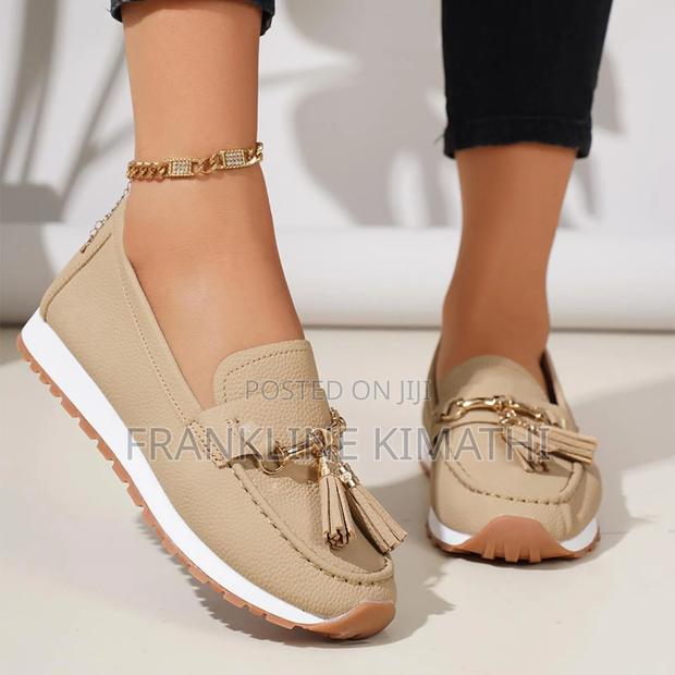 Ladies Loafers, Size 37-42. Colours Black, Beige Pink.