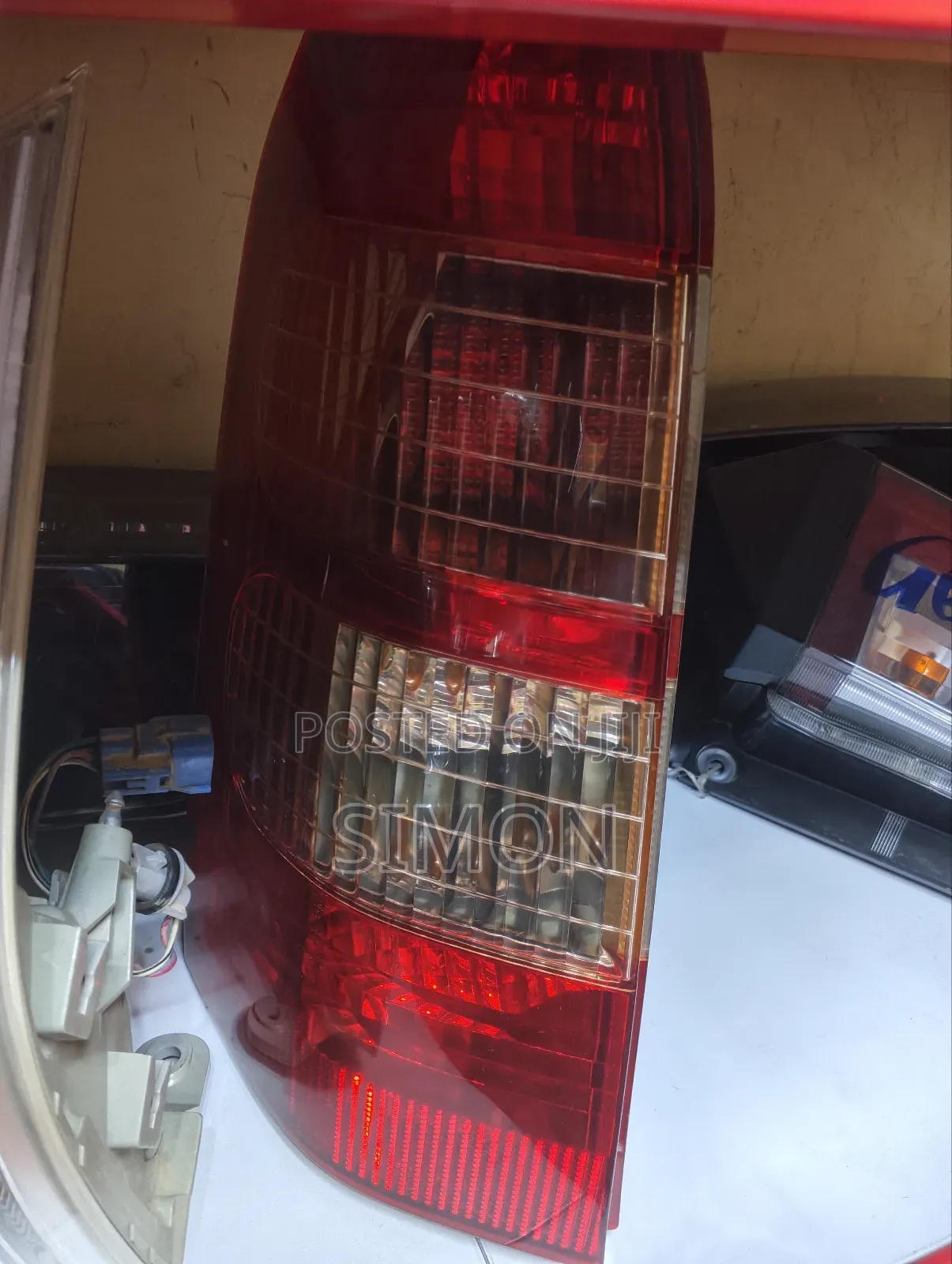 Succeed Taillight