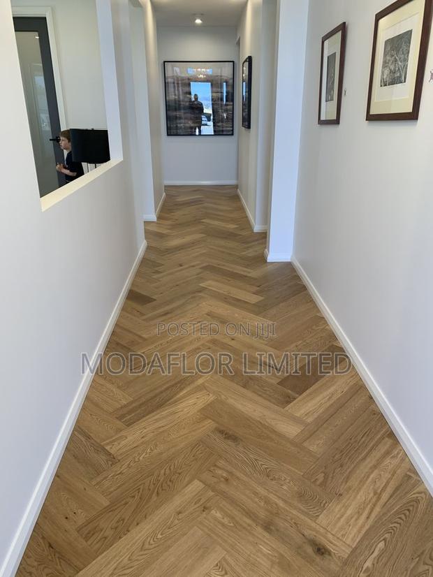European Herringbone SPC – Elegant Long-Lasting - main view
