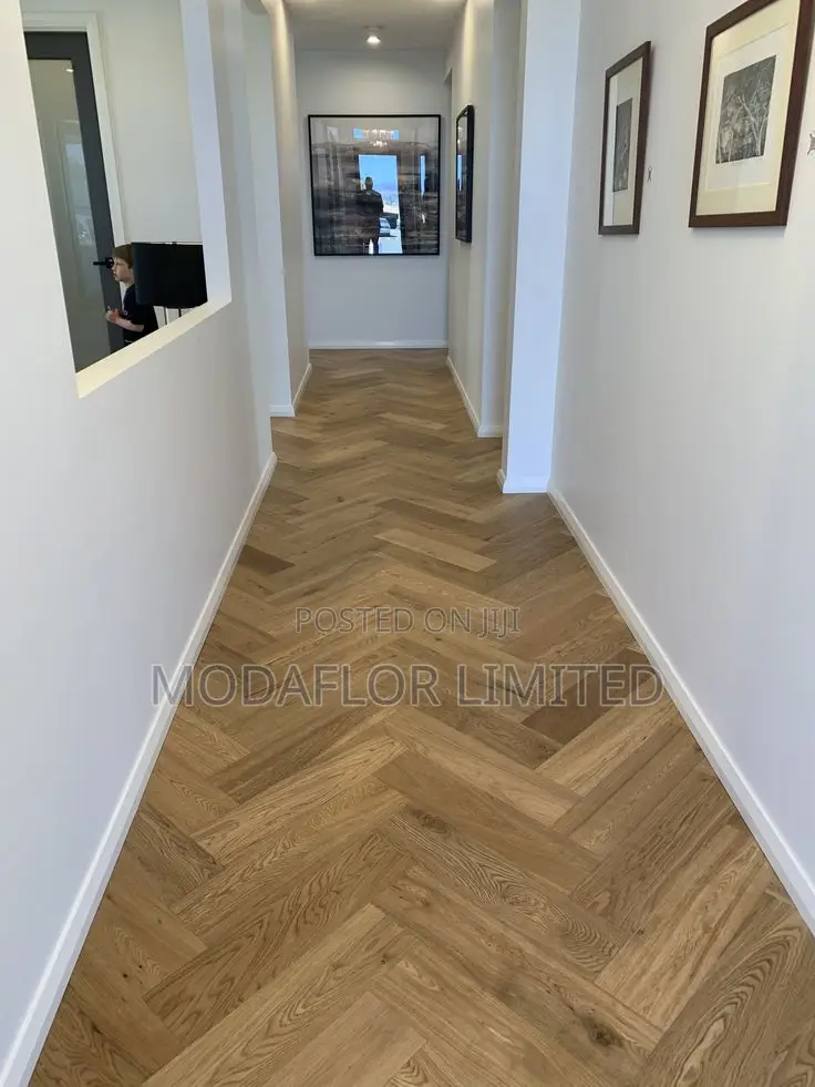 European Herringbone SPC – Elegant Long-Lasting