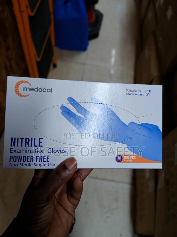 Abox With 50 Pairs Of Nitrile Gloves Powder Free