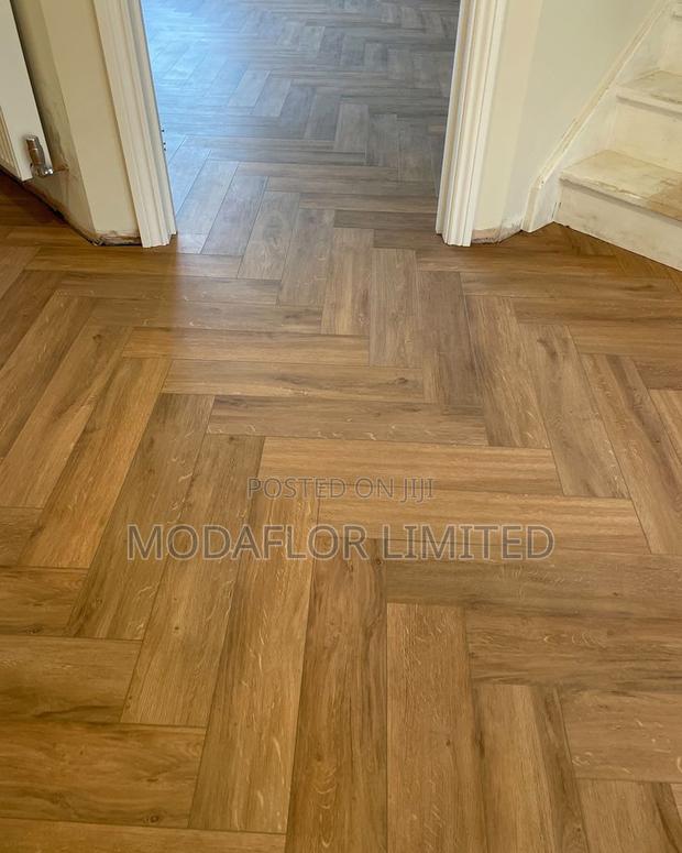 Designer Herringbone SPC – Premium Flooring Choice - main view