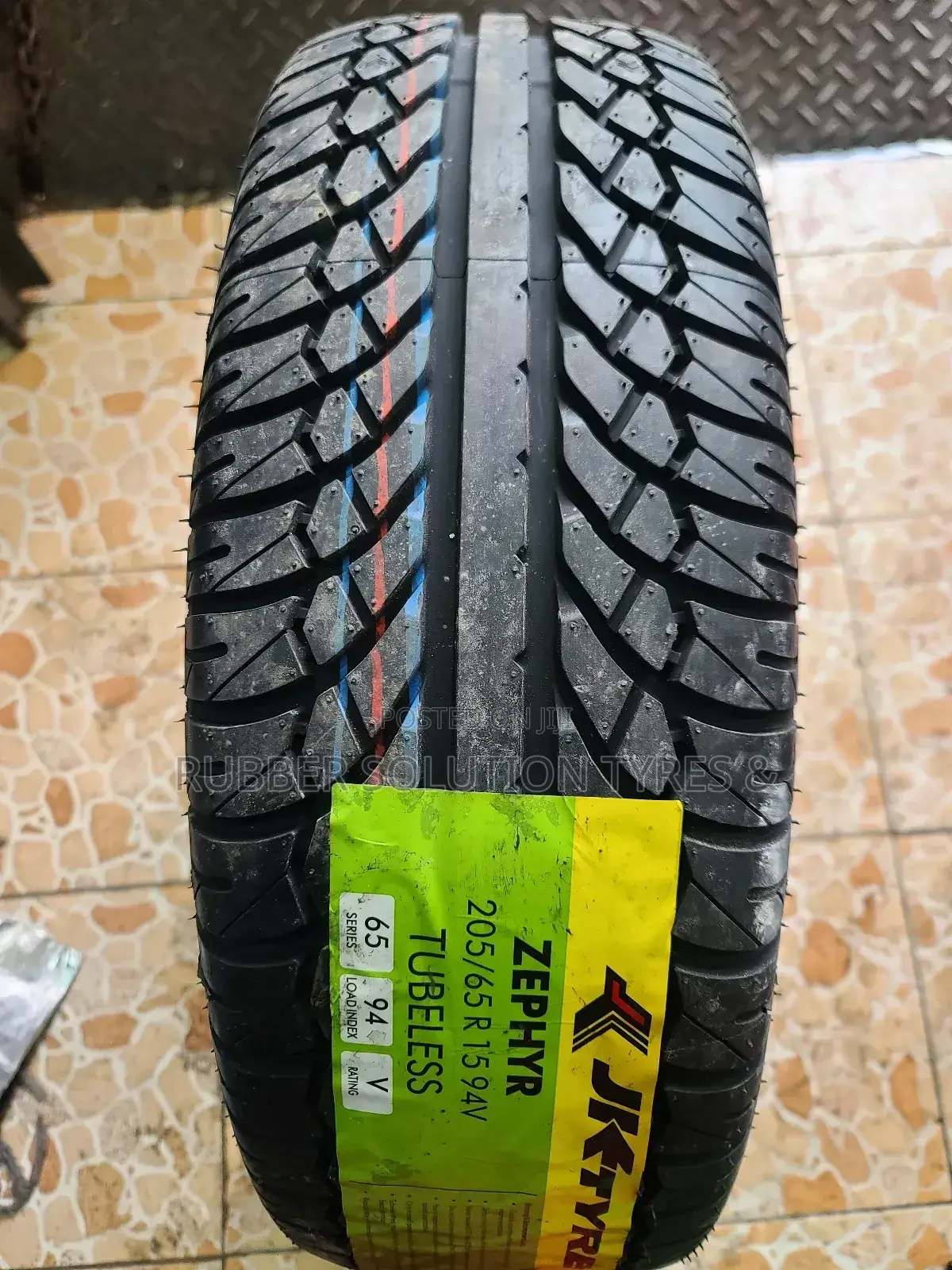 205 /65 R15 Jk Tyres 94V ZEPHYR Made in India