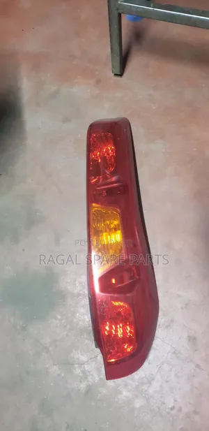 Nissan Xtrail Nt32 Taillights