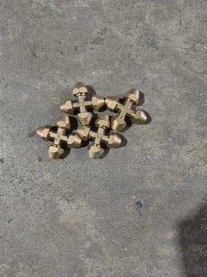 Cross Four Way - main view