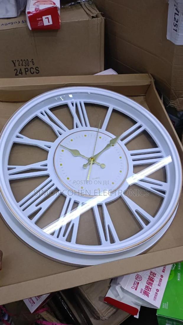 Vintage Roman Wall Clock - thumbnail 2