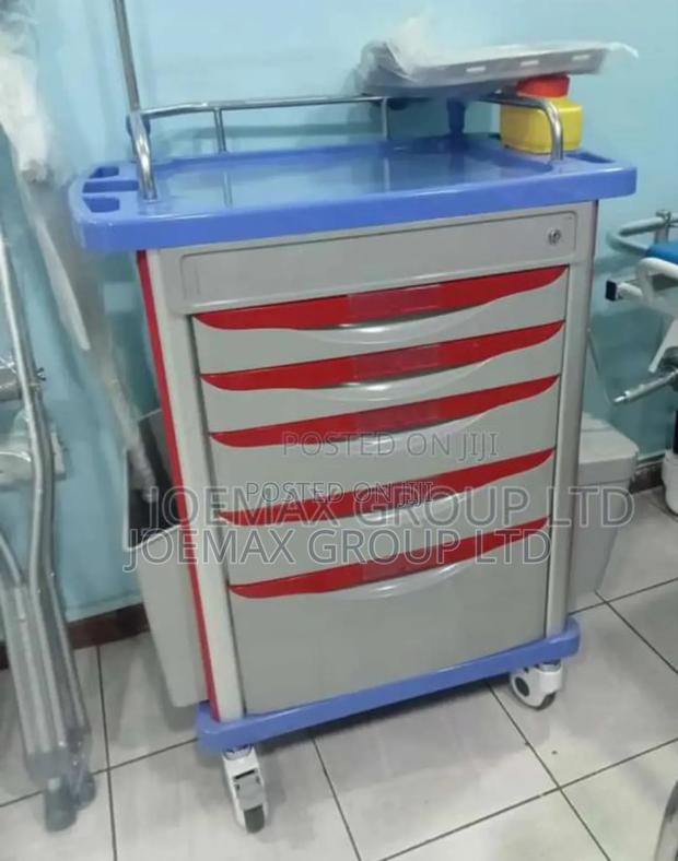 Emergency Trolley/ Crash Cart - thumbnail 3