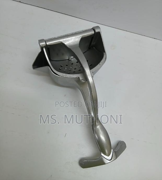 Heavy Duty Hand Press Juicer or Lemon Squeezer, - thumbnail 4