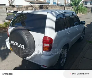 Toyota RAV4 1.8 2005 White
