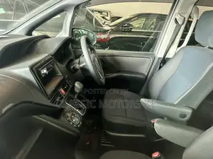 Toyota Voxy 2018 White