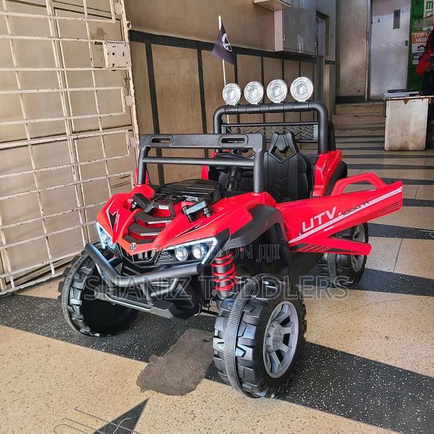 Little Explorer Rechargeable Electric Car - thumbnail 2