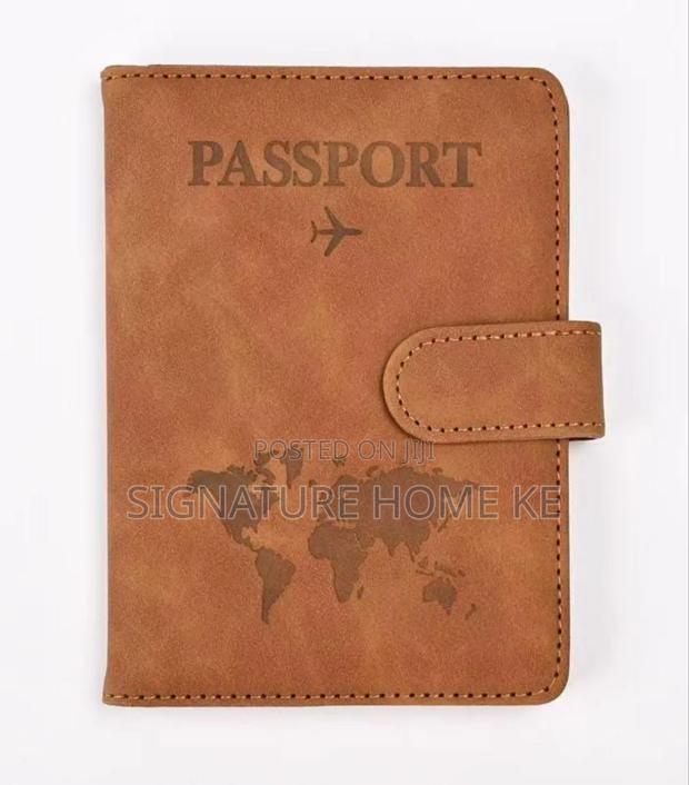 Leather Passport Holder Wallet - thumbnail 3