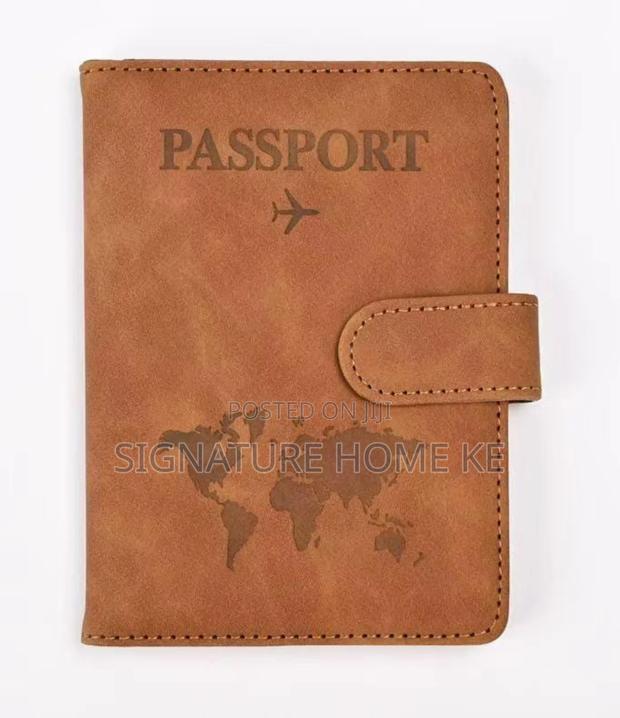 Leather Passport Holder Wallet - thumbnail 7