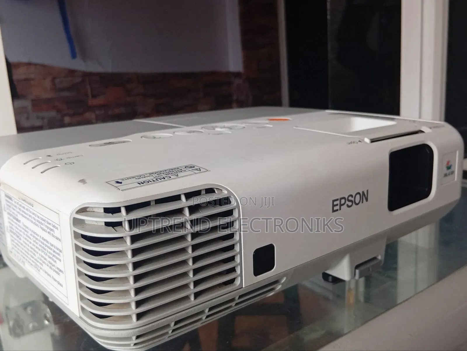 Reliable Performance — Epson Powerlite 95 Projector