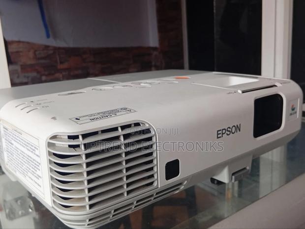 Reliable Performance — Epson Powerlite 95 Projector - main view
