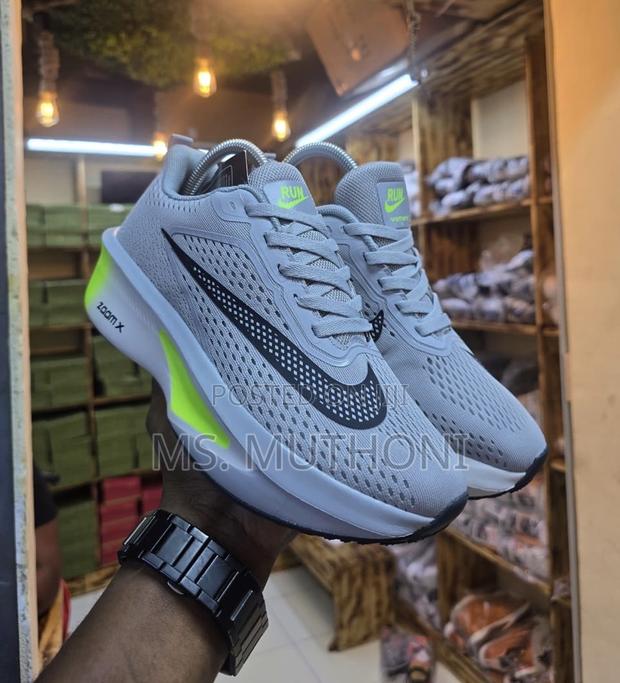 Quality Nike Zoomx Running Shoes Foam Cushioning Technology - thumbnail 3