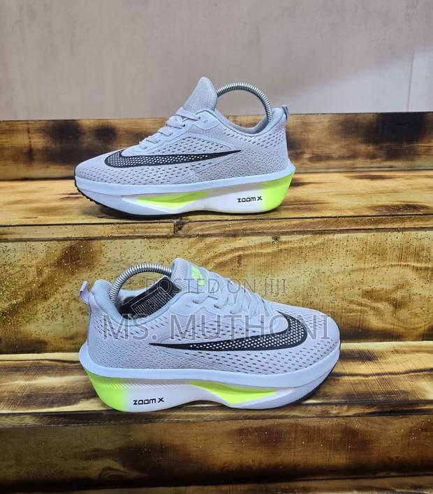 Quality Nike Zoomx Running Shoes Foam Cushioning Technology - thumbnail 7