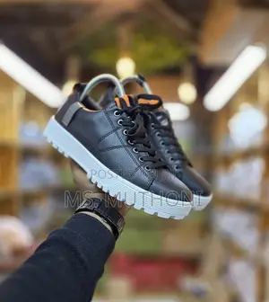 Casual Sneakers With a White Chunky Sole Size 40-45