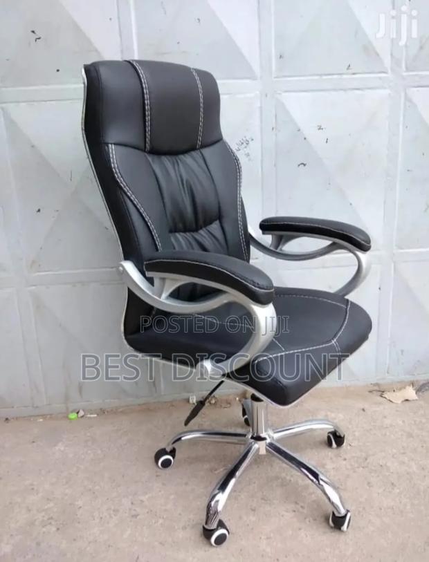 Lergonomic Office Chairs - main view