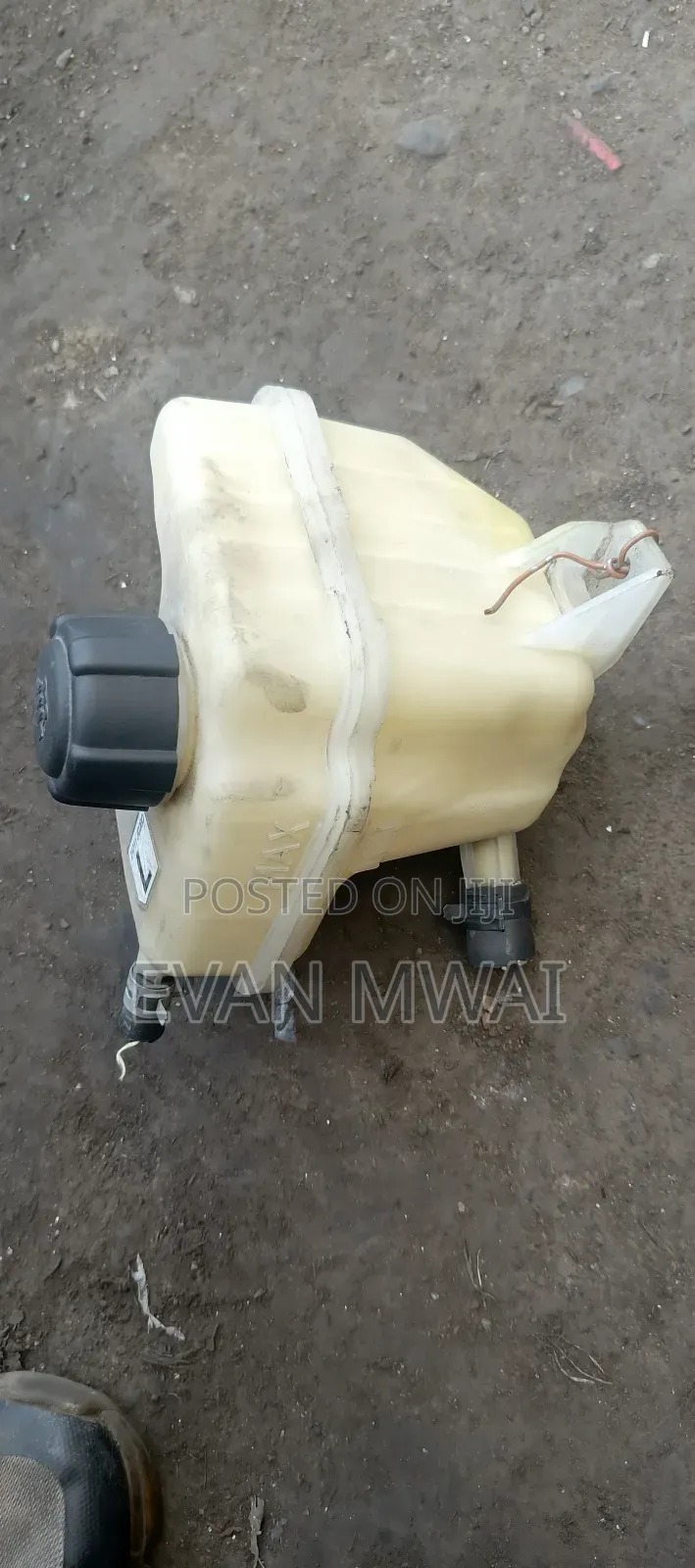 Nissan Dualis Radiator Expansion Bottle