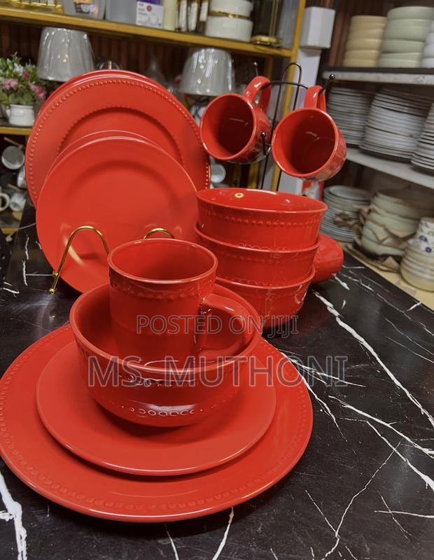 Textured Rim 16 PCS Red Dinner Set* - thumbnail 2