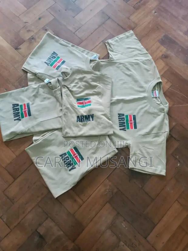 Round Neck T-Shirts - thumbnail 4