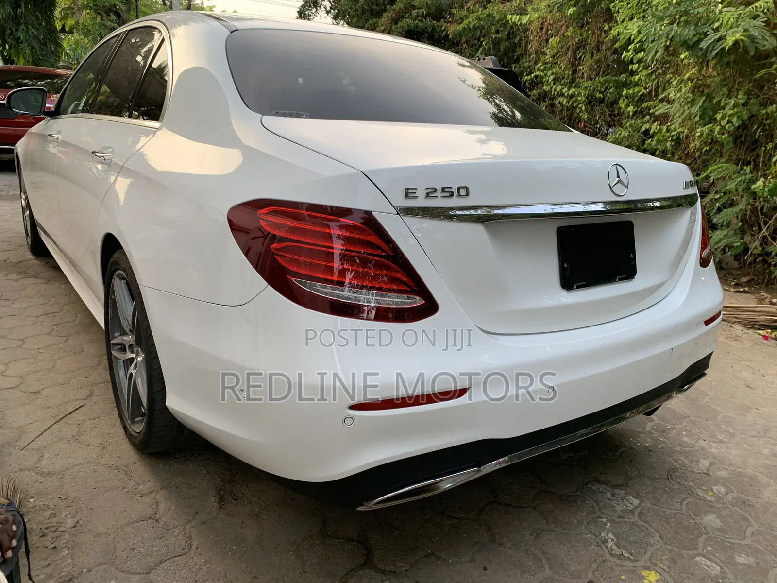 Mercedes-Benz E250 2018 Off white