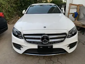 Mercedes-Benz E250 2018 Off white