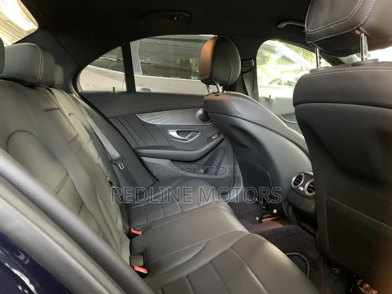Mercedes-Benz C200 2018 Blue
