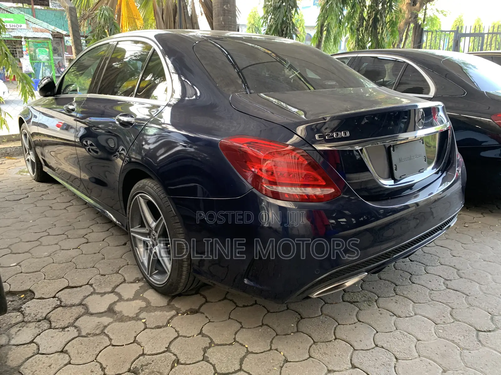 Mercedes-Benz C200 2018 Blue