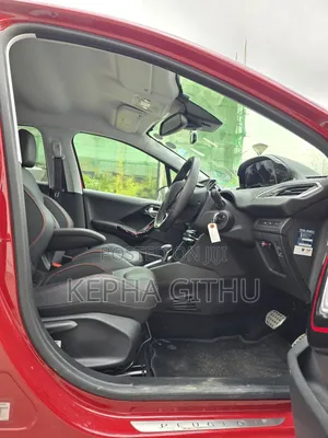Peugeot 208 2019 Red
