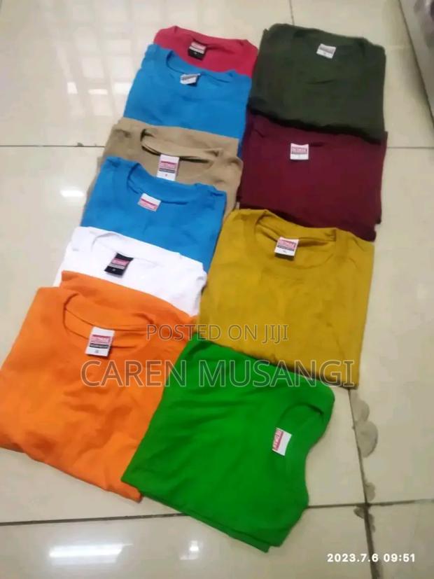 Classic Plain Round Neck Tshirts - thumbnail 3