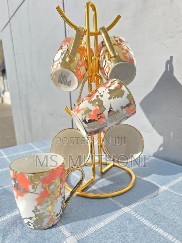 6 PCS Ceramic Mugs With a Gold and Coral Abstract Pattern - main view