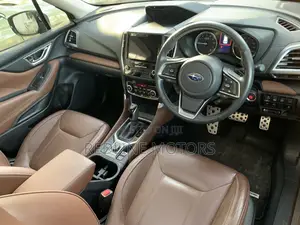 Subaru Forester 2.5i Premium AWD 2018 Gray