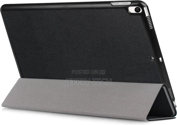 BTH iPad Air 3 / Pro 10.5 (2017) Case Book Case Smart Cover - Black - thumbnail 4