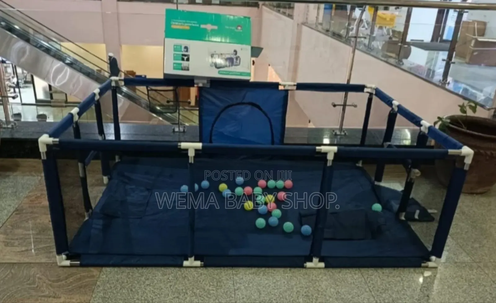 Large Kids Safety Fence/Playpen With Balls