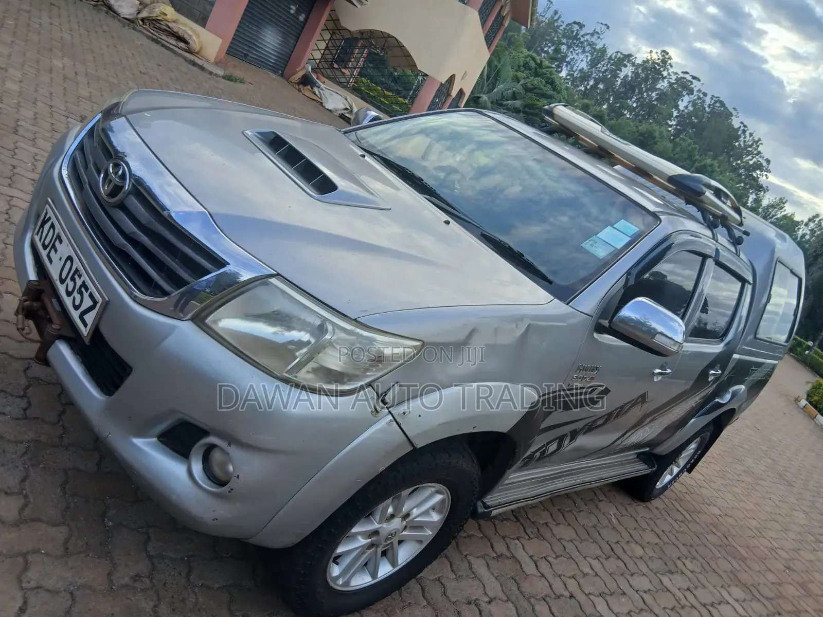 Toyota Hilux 3.0 D-4D 4x4 2015 Silver