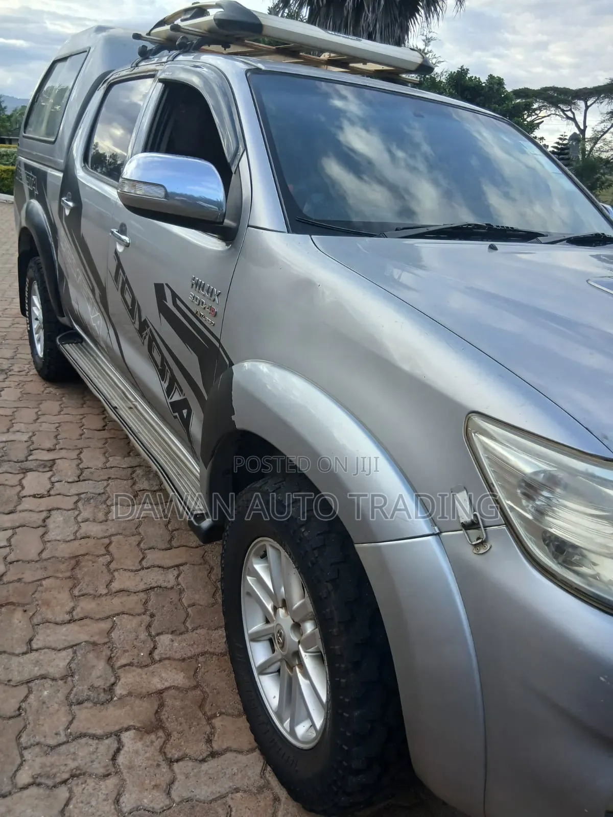 Toyota Hilux 3.0 D-4D 4x4 2015 Silver