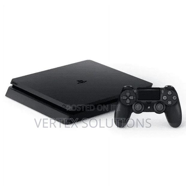Playstation 4 Slim - main view