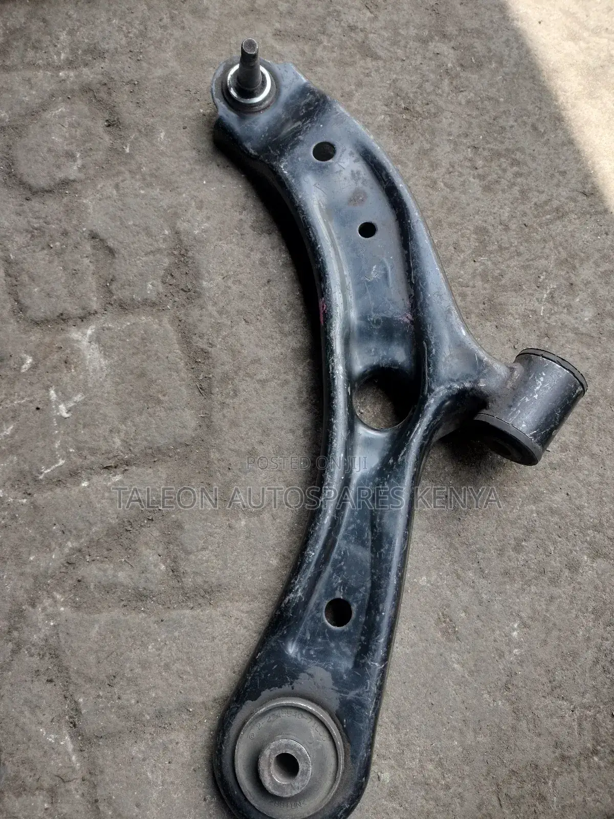 Suzuki Alto 2015 Lower Control Arms