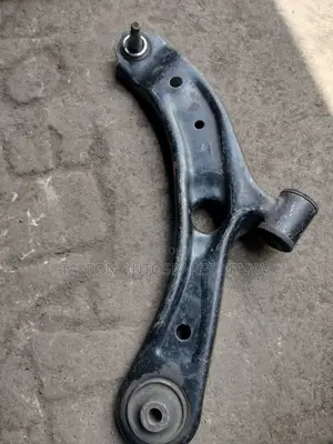 Suzuki Alto 2015 Lower Control Arms