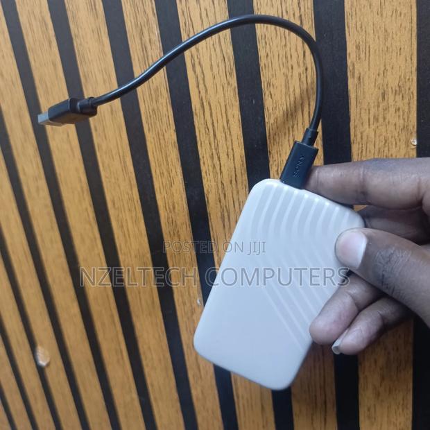 Wd Portable SSD 1tb Storage - thumbnail 3